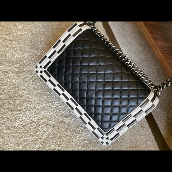 SOLD Chanel calfskin checkerboard new medium boy - Picture 7 of 14